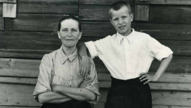 Валерий Шилов с мамой